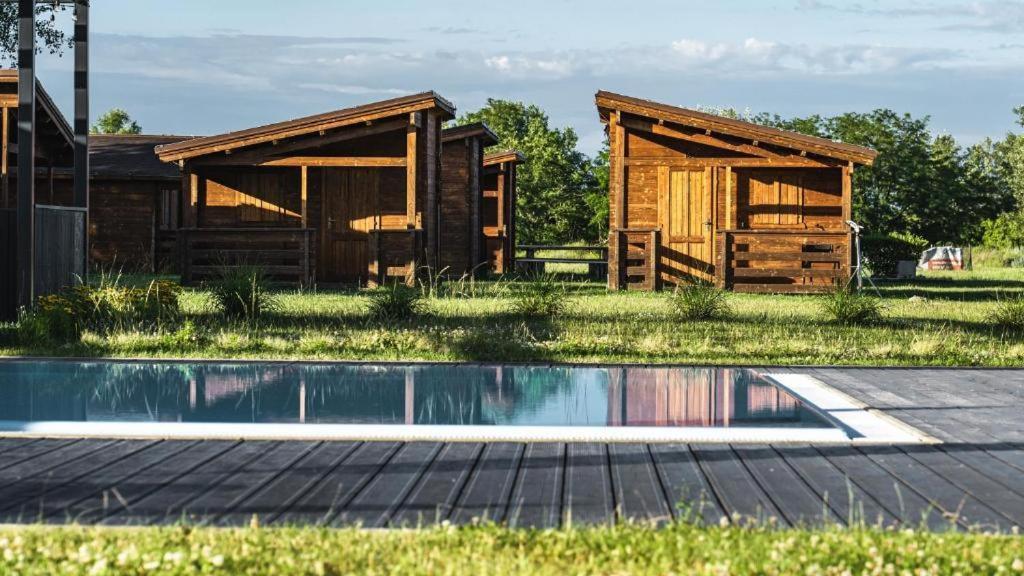 Camping Divoka Voda Pressburg Exterior foto